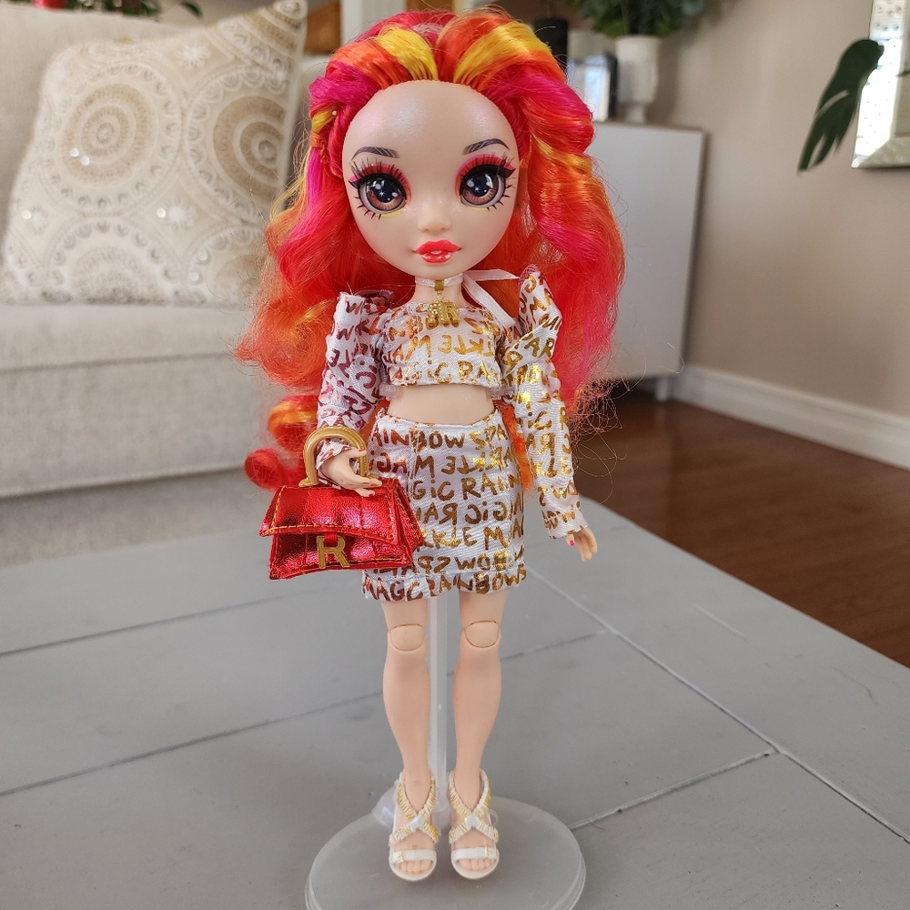 🌈 MGA Rainbow High Laurel DeVious Orange Fashion Doll Twin Sister